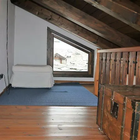 Appartement Trilocale Con Vista Monte Bianco